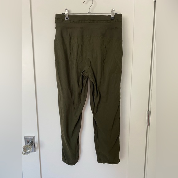 LULULEMON green joggers - Picture 2 of 2